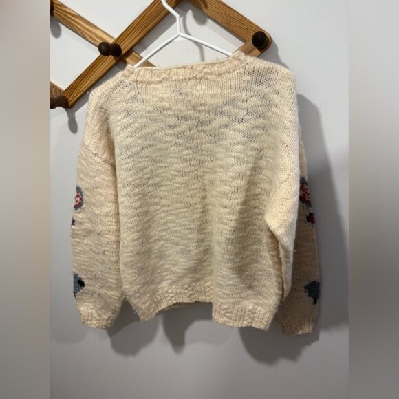 VINTAGE Woolrich Sheep Pattern Sweater - Blue, Cream, and Red - Picture 4 of 8